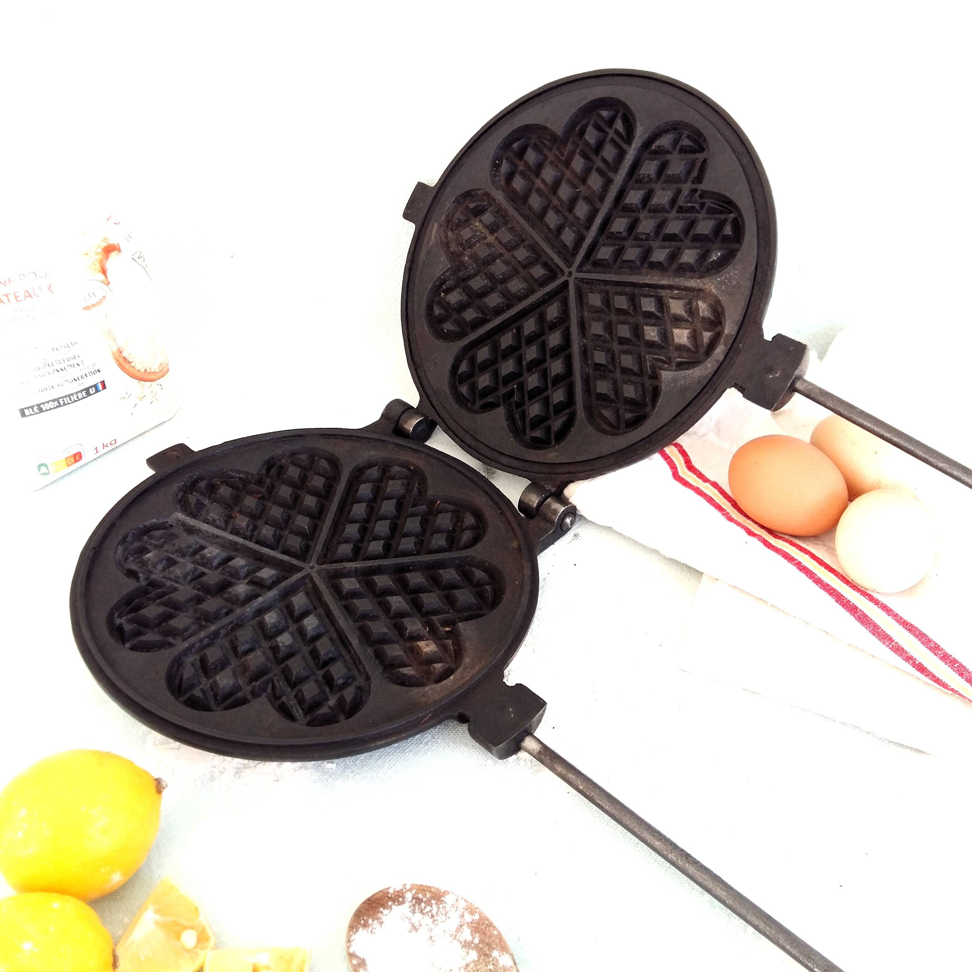 Antique Waffle Maker. French Cast Iron Waffle Pan.