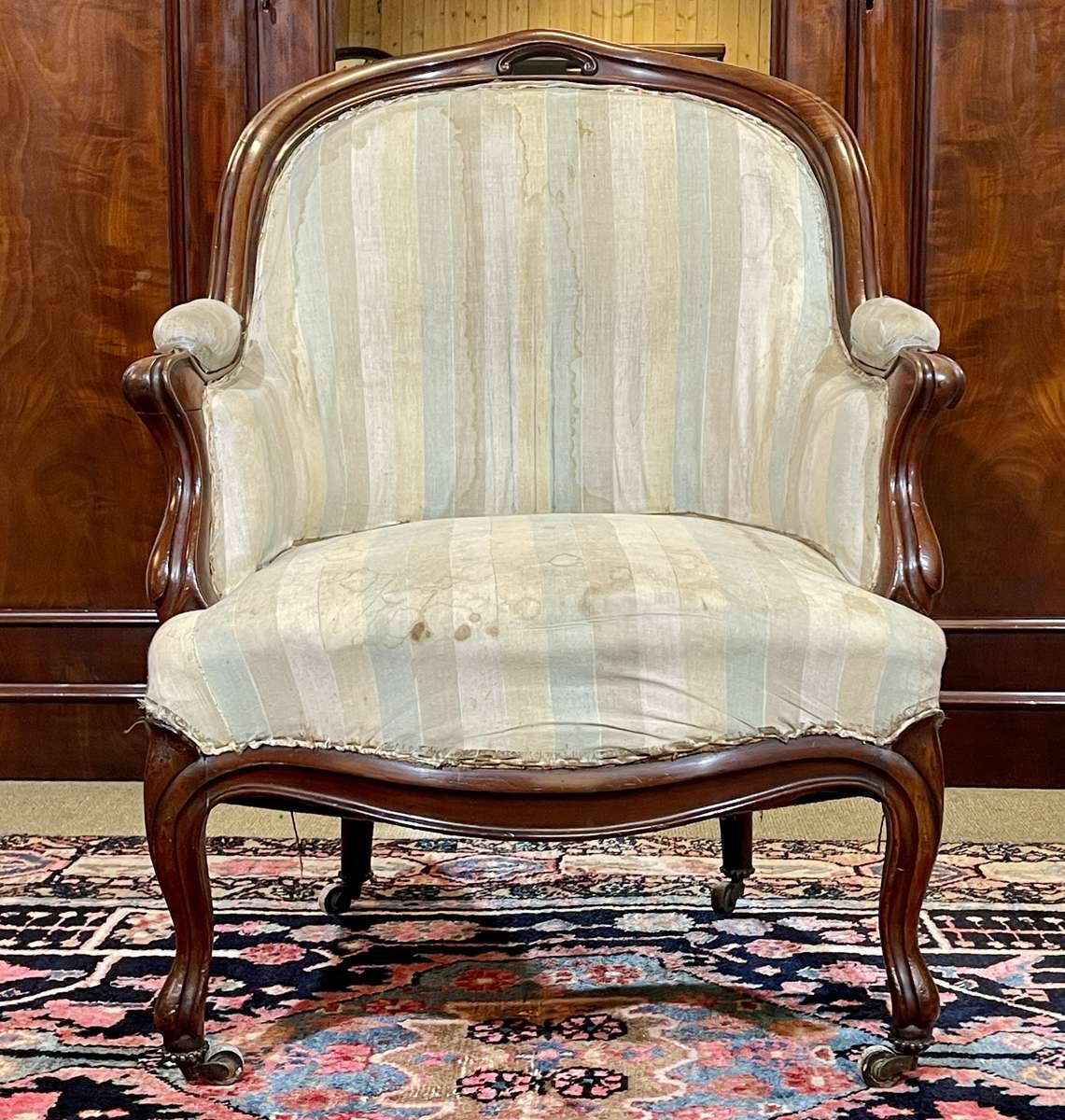 Napoleon III bergère in mahogany from the late 19th century to be reupholstered.