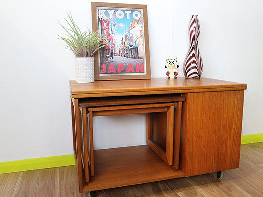 Extendable coffee table nest tables gigognes and beverage cabinet Mcintosh Tristor