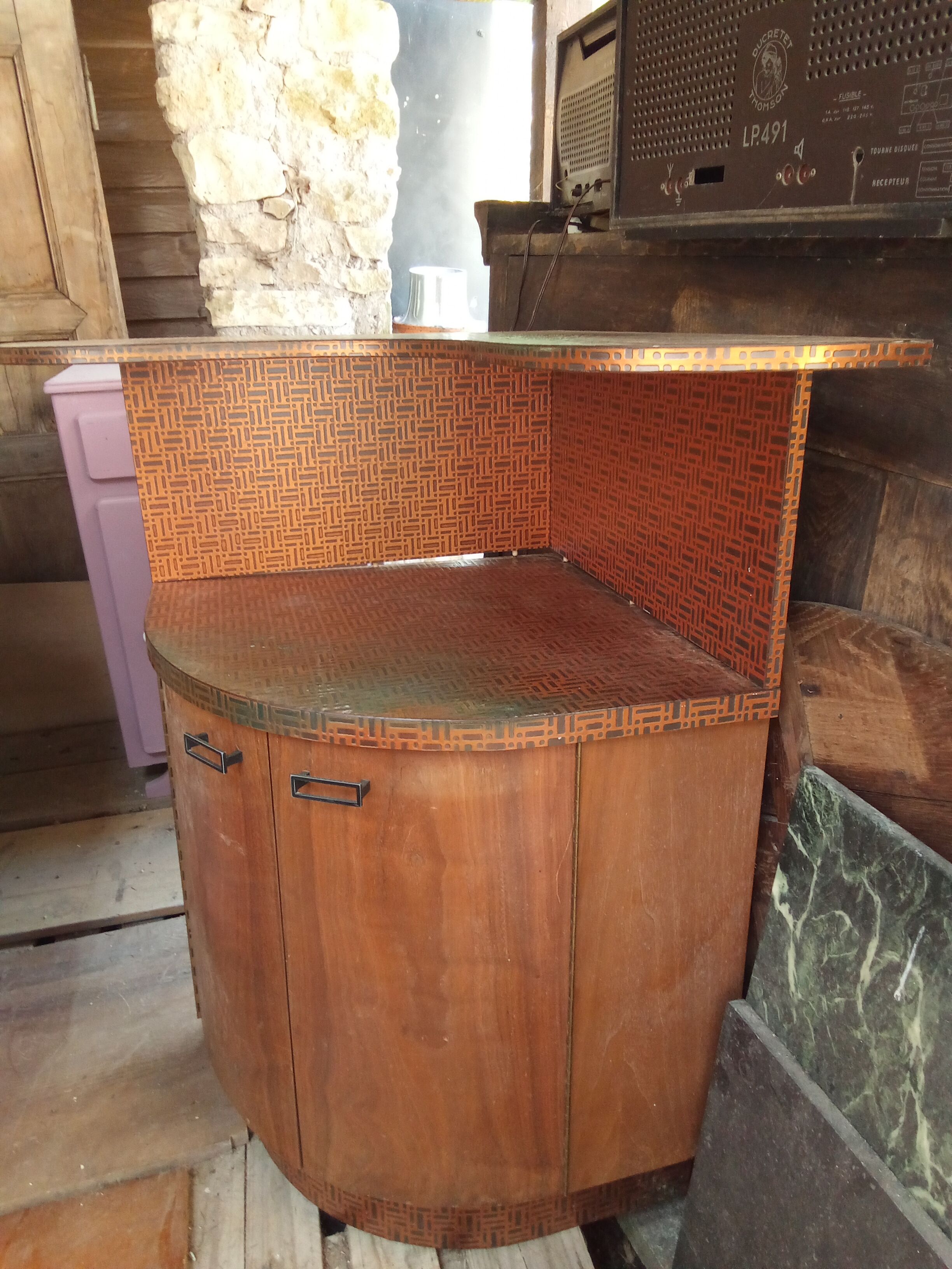 Vintage bar 1970 beech and copper, turntables