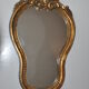 Miroir de style en bois doré vintage