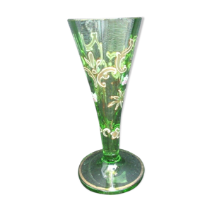 verre à liqueur vert