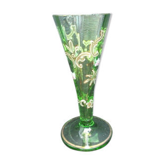 Verre à liqueur vert cône sur piédouche émaillé Legras Or fin, Fleurs et rinceaux