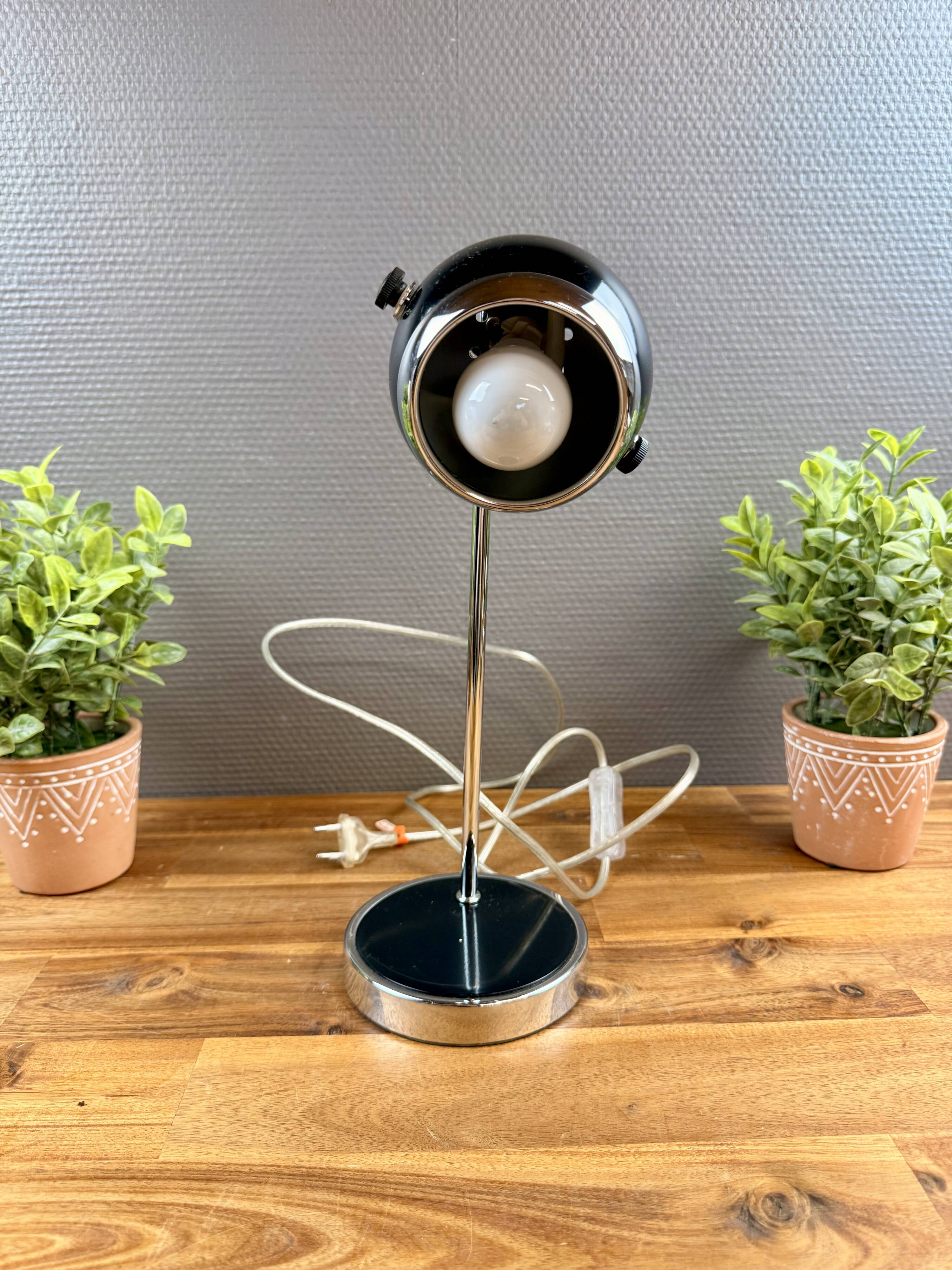 Lampe vintage orientable style space age – métal chromé et noir