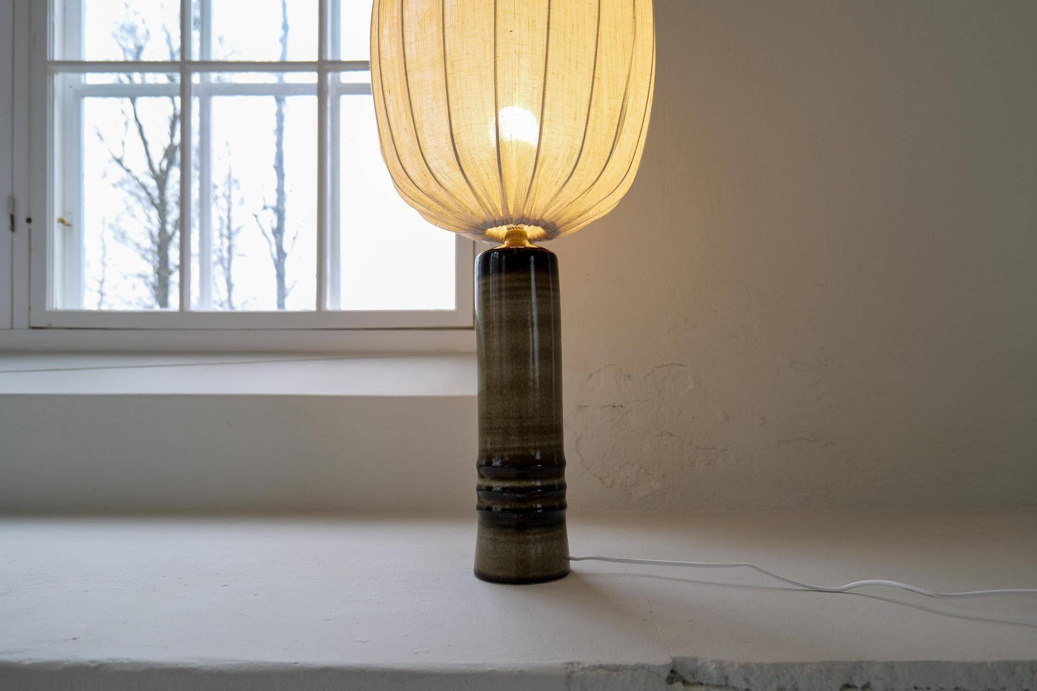 Mid-century modern ceramic table lamp in earthy tones Rörstrand Olle Alberius Sweden