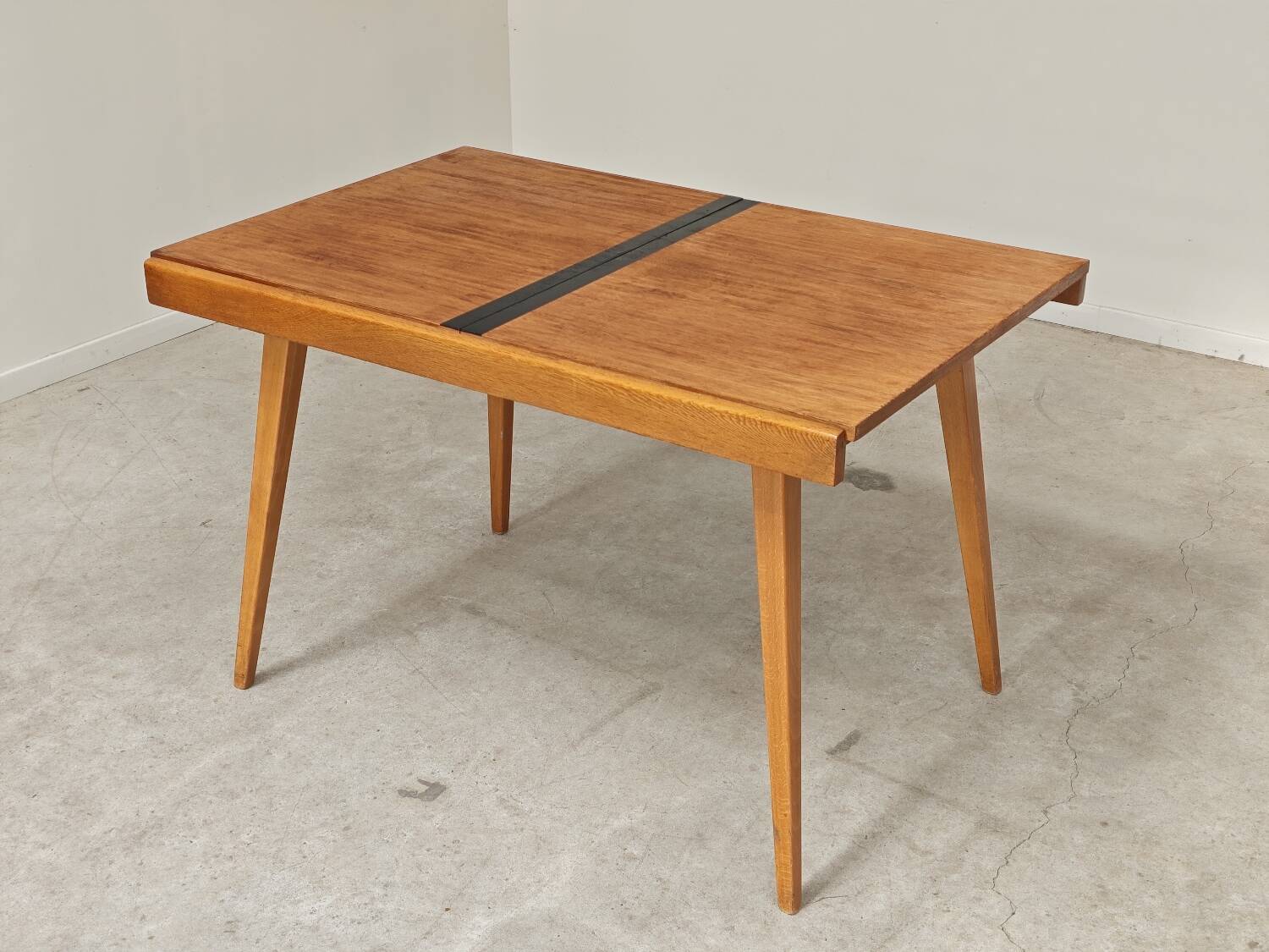 Table a manger a rallonge par Frantisek Jirak pour Tatra , 1960n