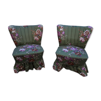 Nice pair of authentic armchairs known as cocktail sessels