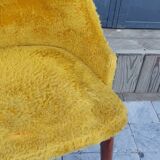 Plush cocktail armchair