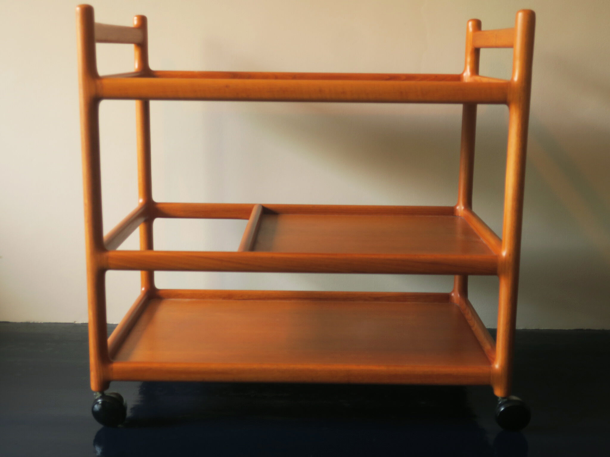 Serving trolley by Johannes Andersen for CFC Silkeborg