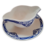 Porcelain sauce boat Moulin des Loups Orchies