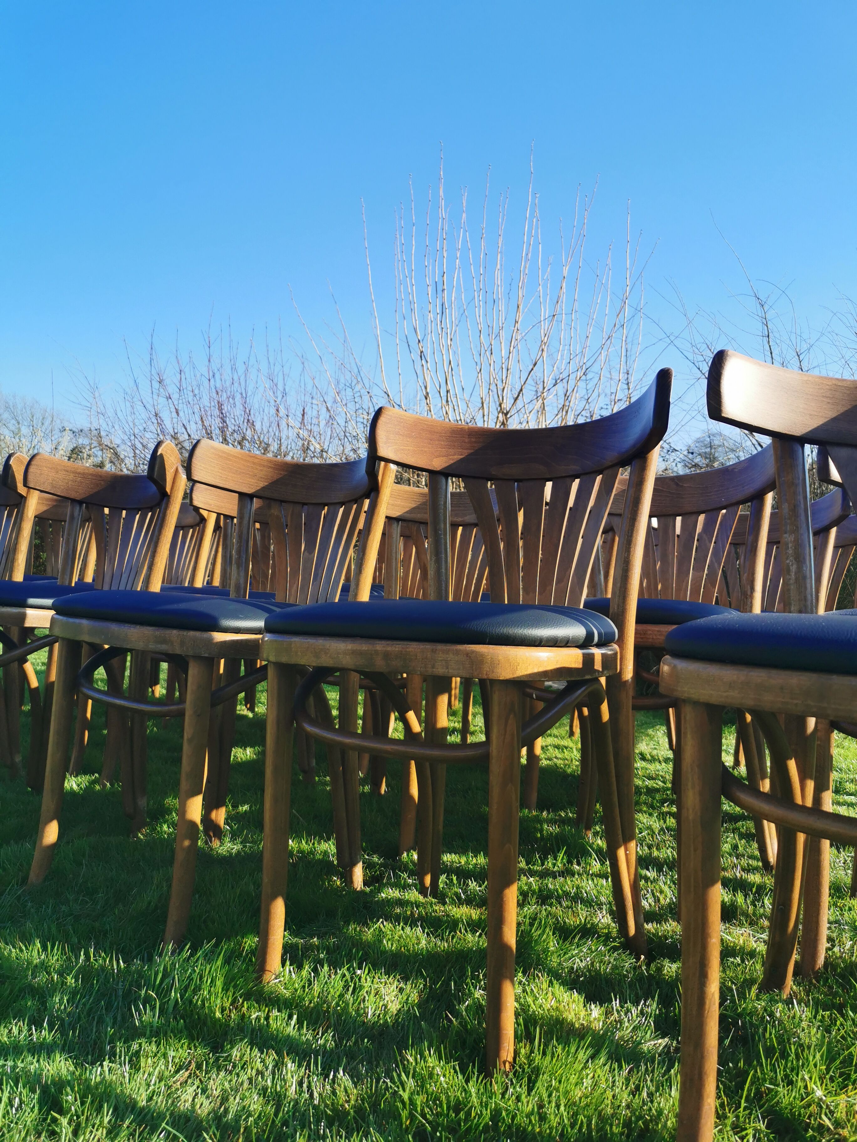 Série de 8 chaises bistrot