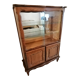 Meuble en bois et vitre