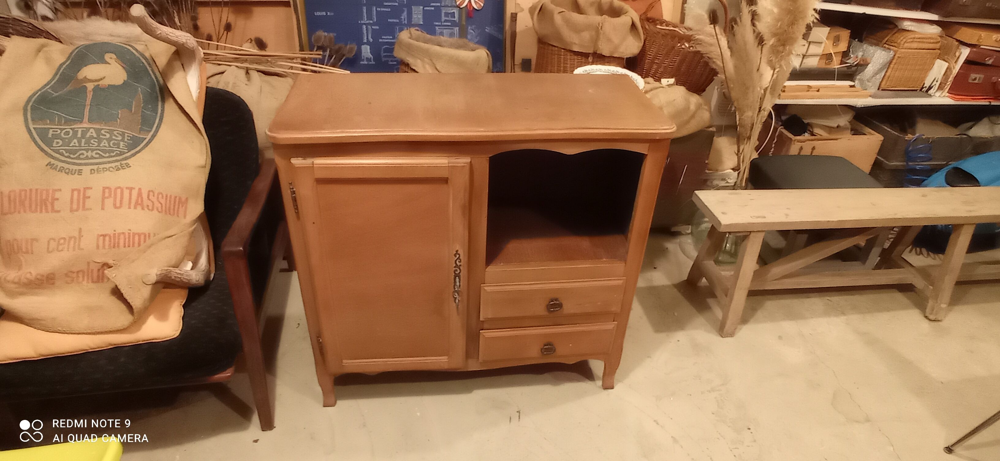 Chest of drawers or entrance furniture