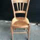 Chaise en bois ancienne