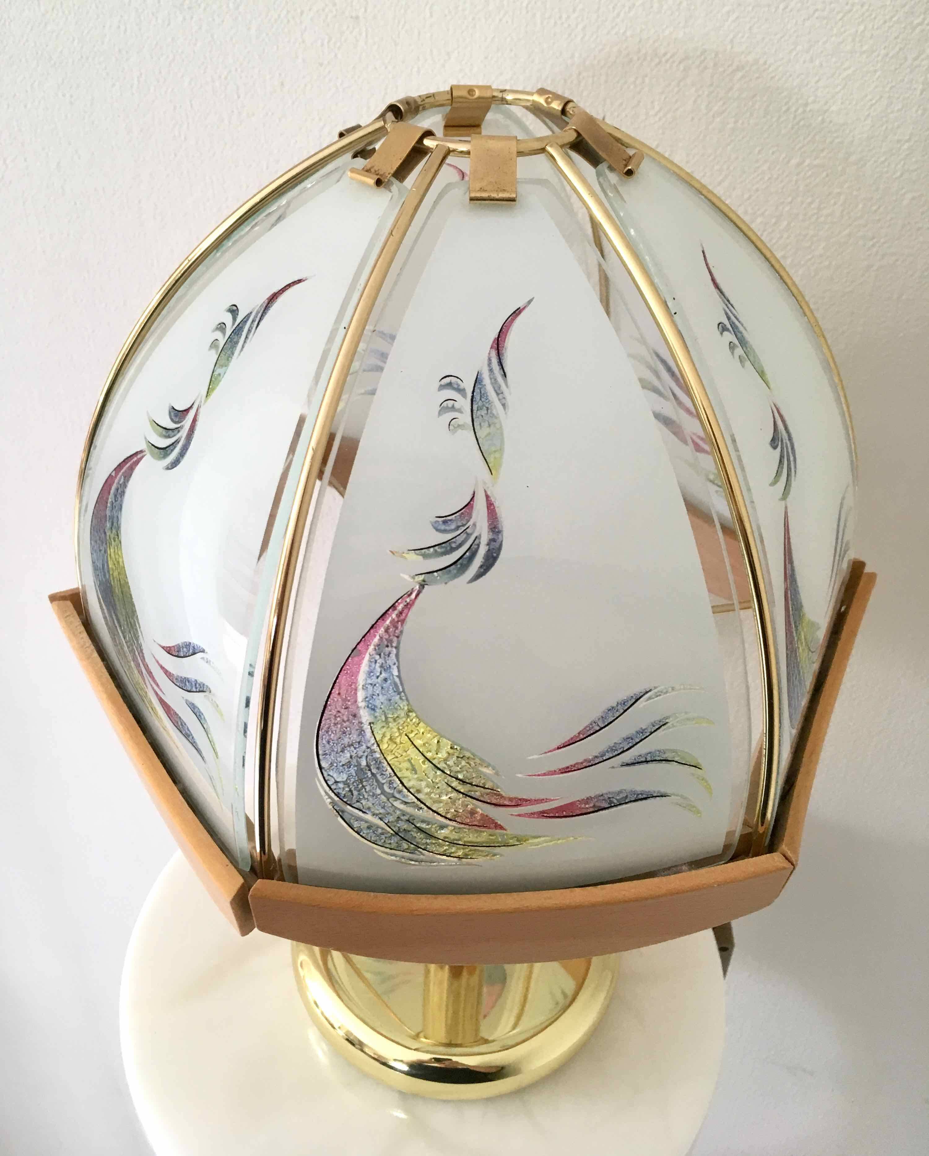 Lampe en verre, bois et métal doré