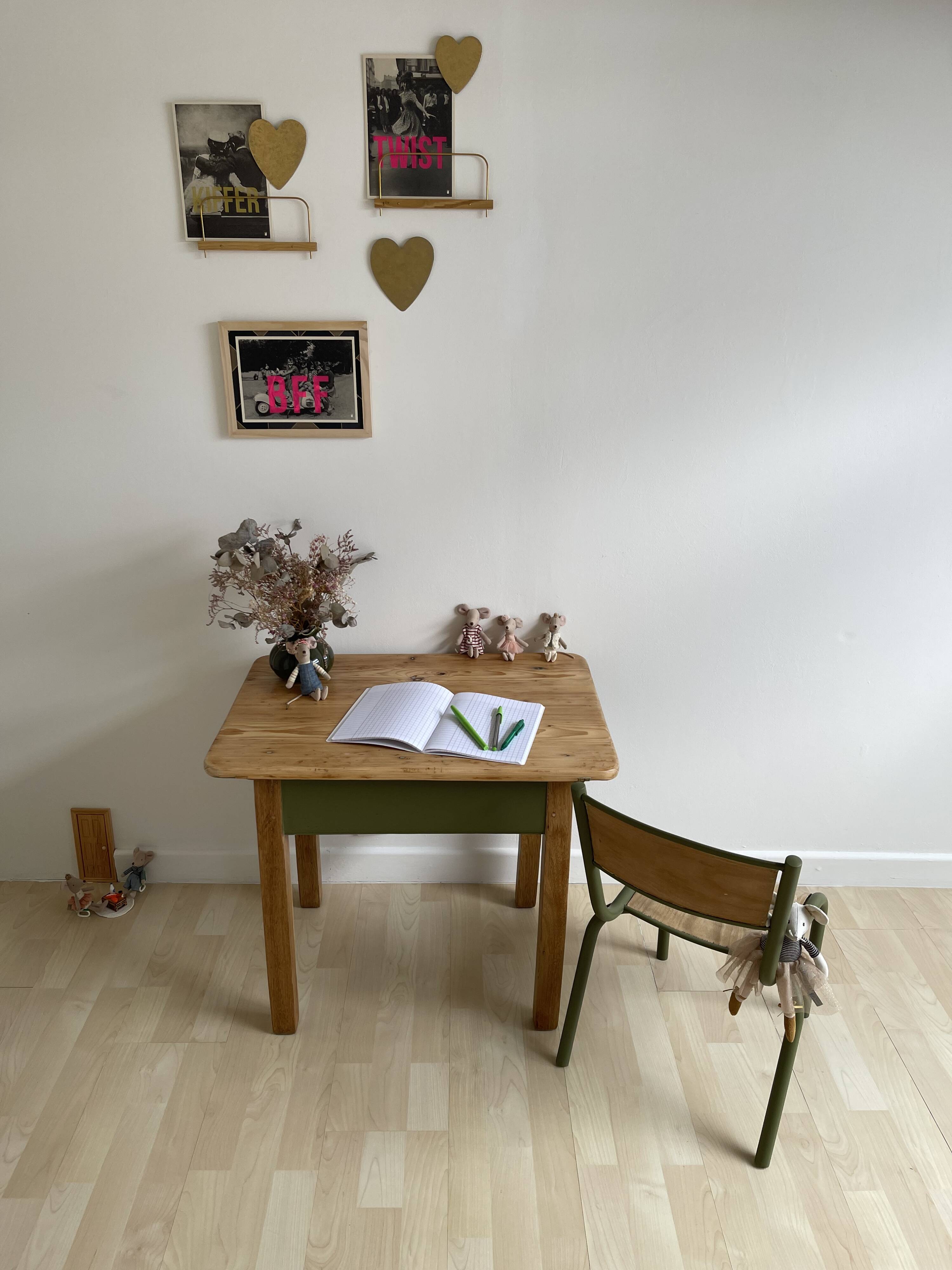 School desk