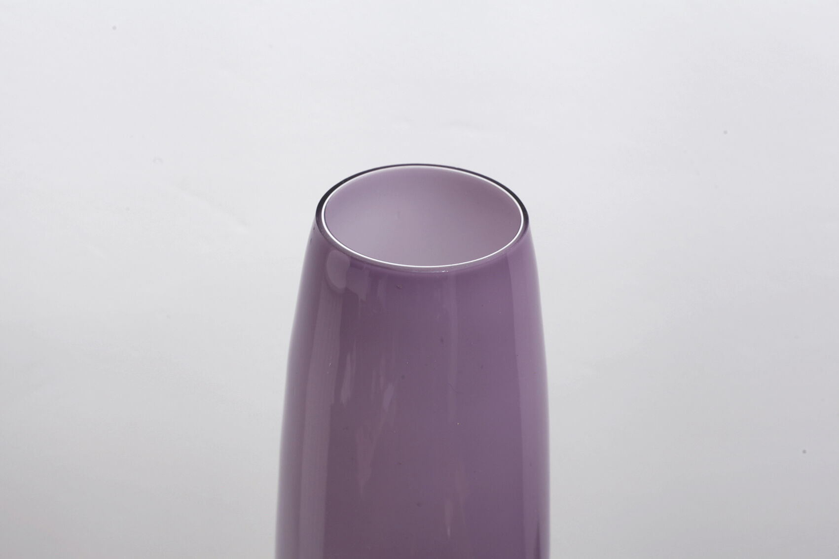 Vase lavender inside milk glass