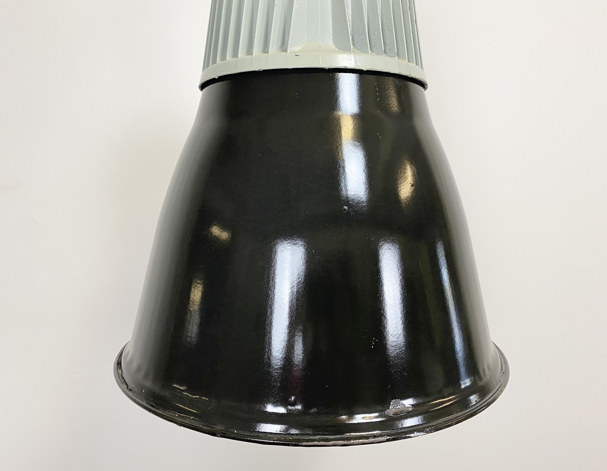 Set of 4 Industrial  Black Enamel Pendant Lamps from Elektrosvit, 1970s