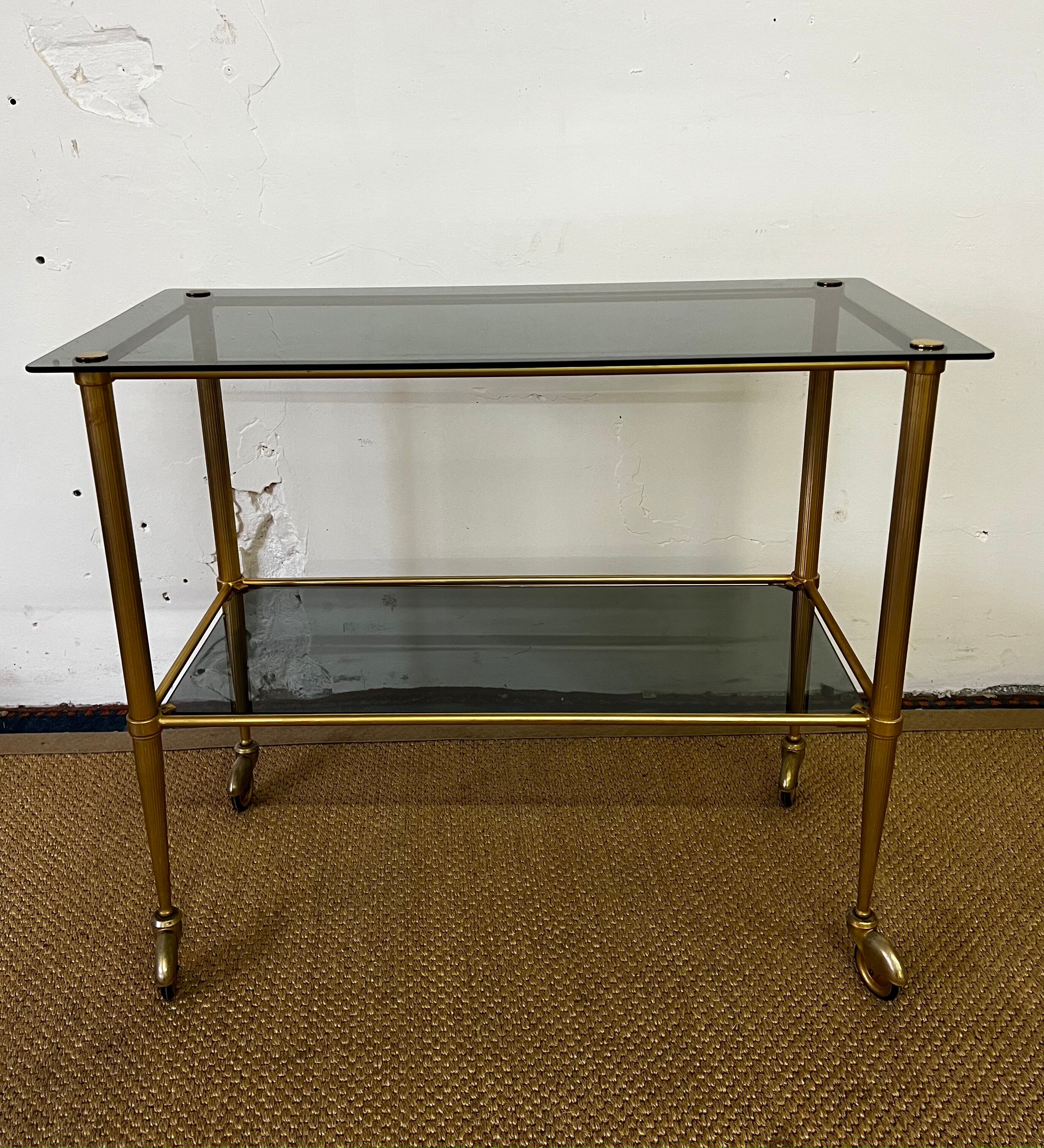 Console / desserte en laiton et verre fumé