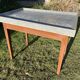 Desserte ou table de rempotage