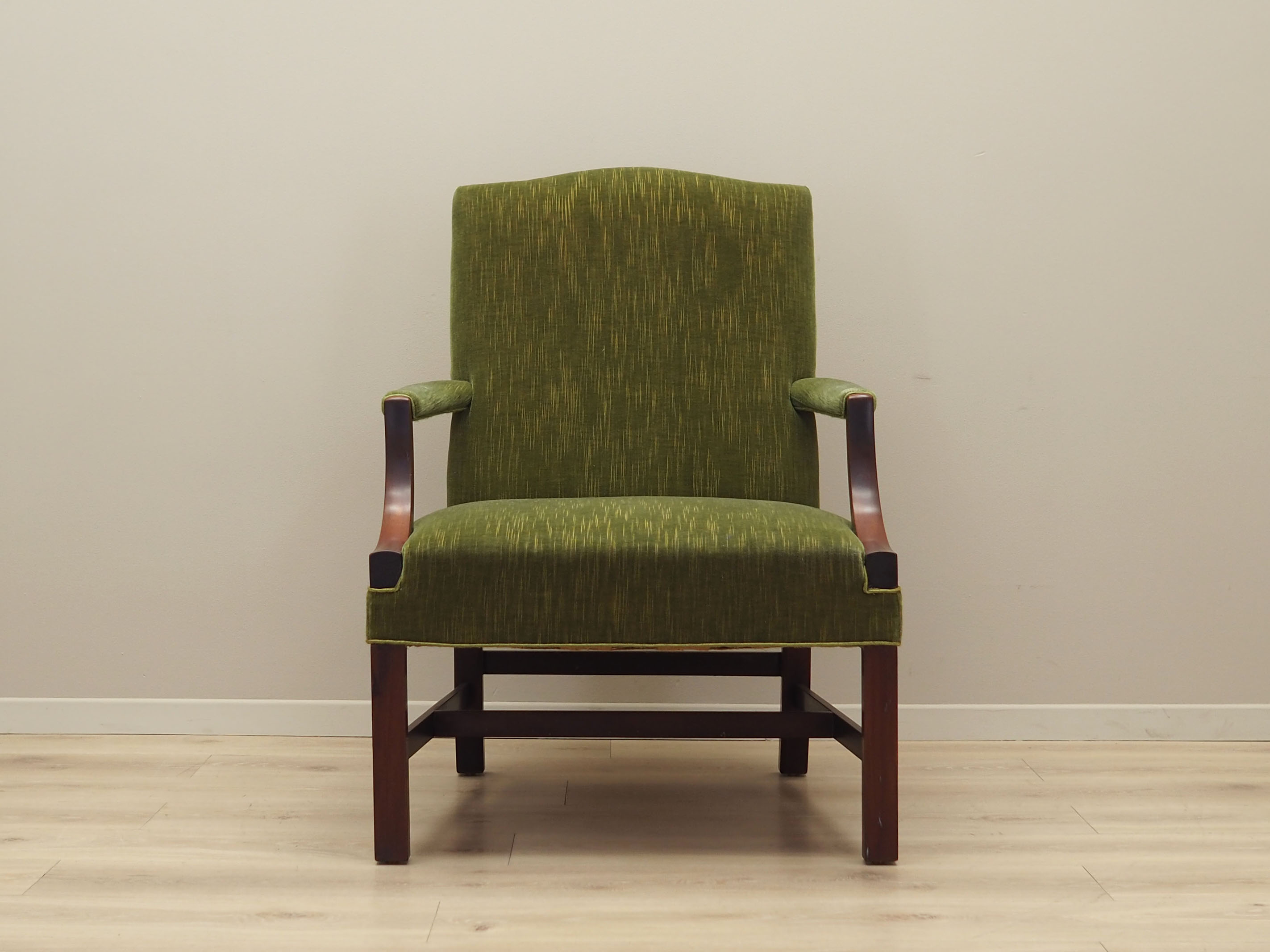 Fauteuil en acajou, design danois, années 1970, production: Danemark