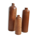 Trio de bouteilles en grès