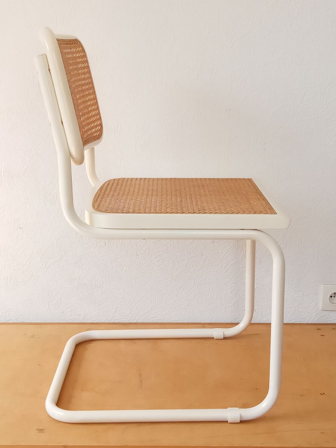 White B32 chair by Marcel Breuer