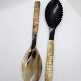 Buffalo horn serving cutlery set with ribbed bone handle