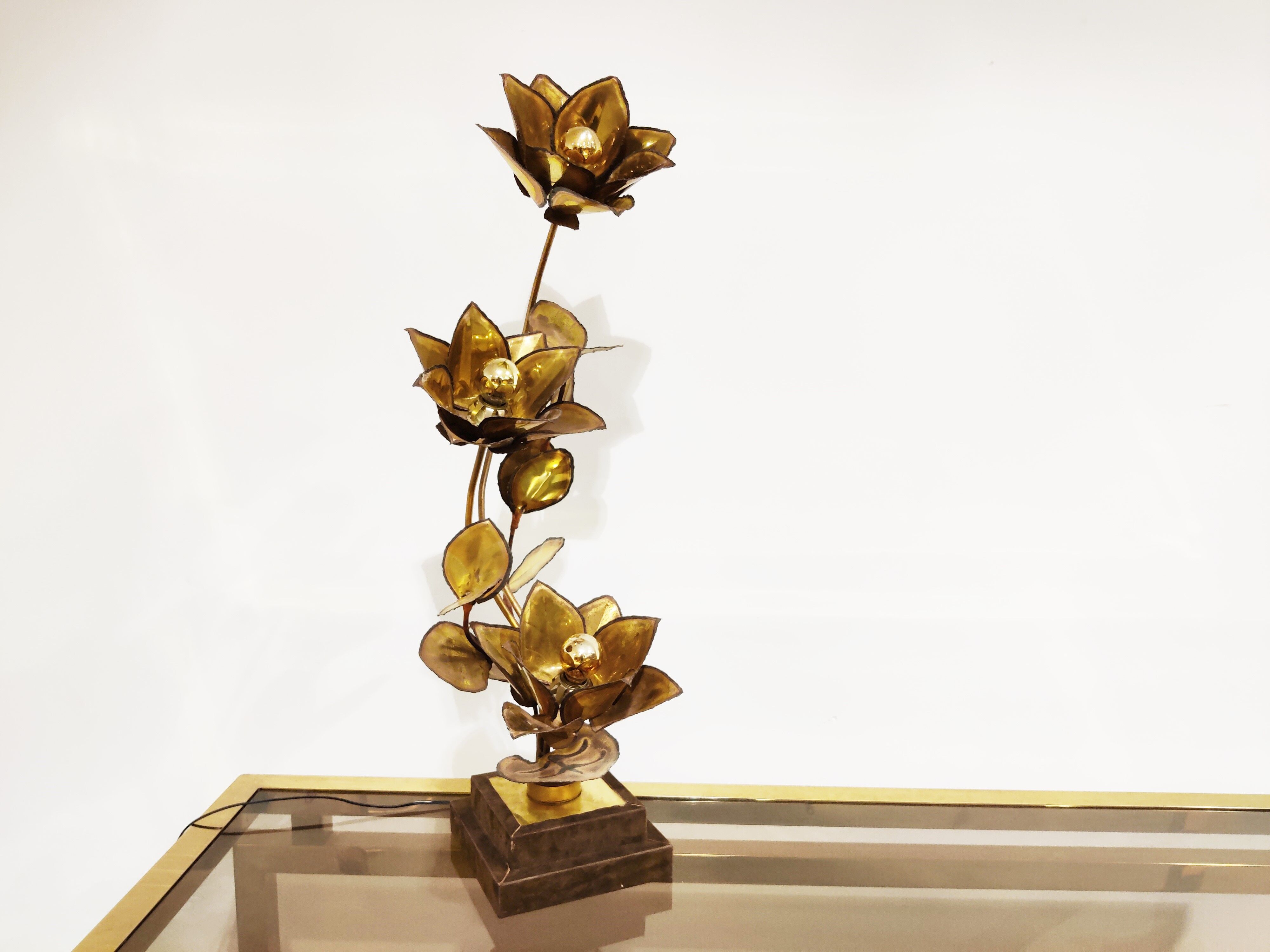 Flower lamp, 1970