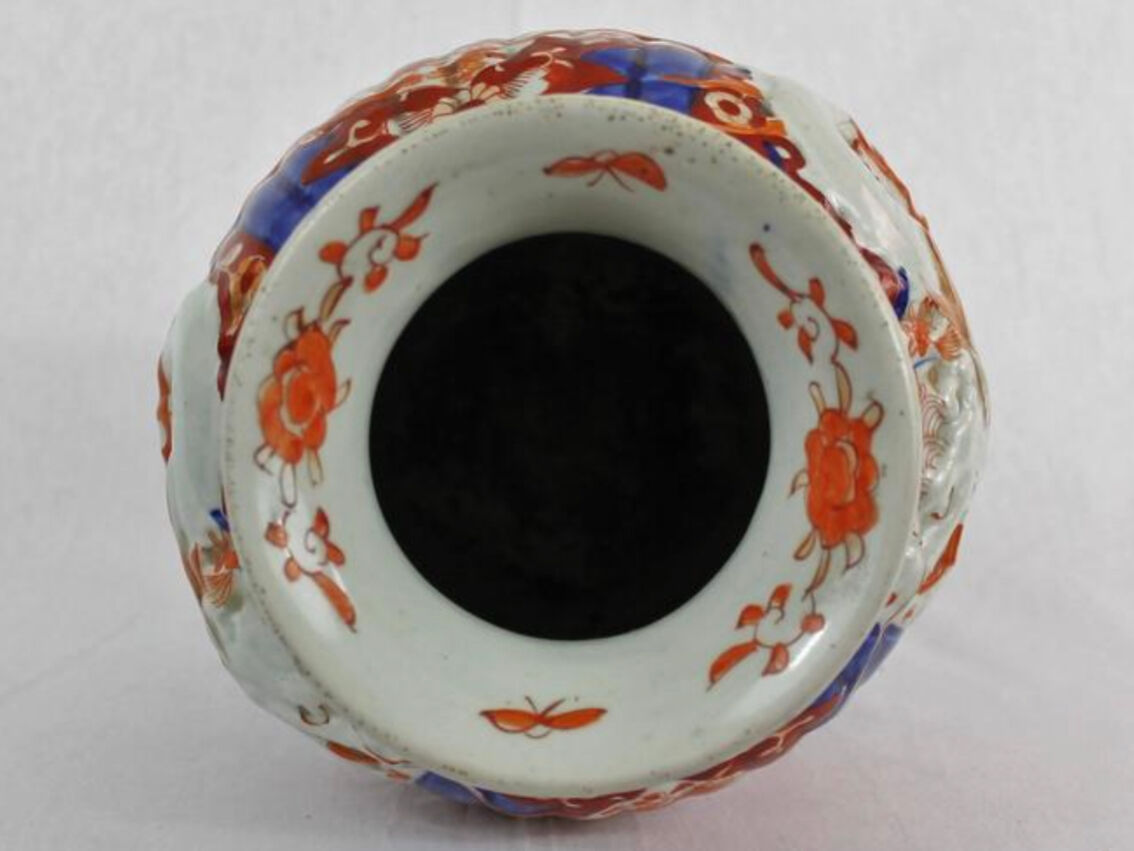19th century Imari porcelain baluster vase with dragon relief decoration
