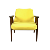 Fauteuil 366 en velours jaune de Józef Chierowski, années 1970