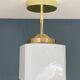 Suspension / plafonnier globe vintage carré en opaline blanche