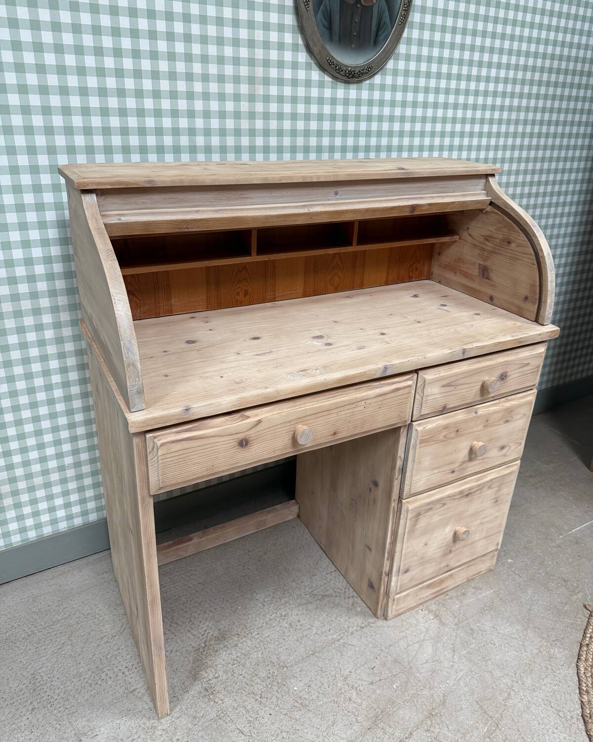 Bureau à rideau vintage, rénové