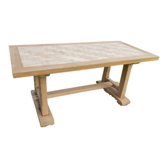 Farmhouse table