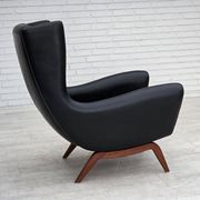 Années 1960, design danois par Illum Wikkelsø, fauteuil, modèle 110, cuir, teck.