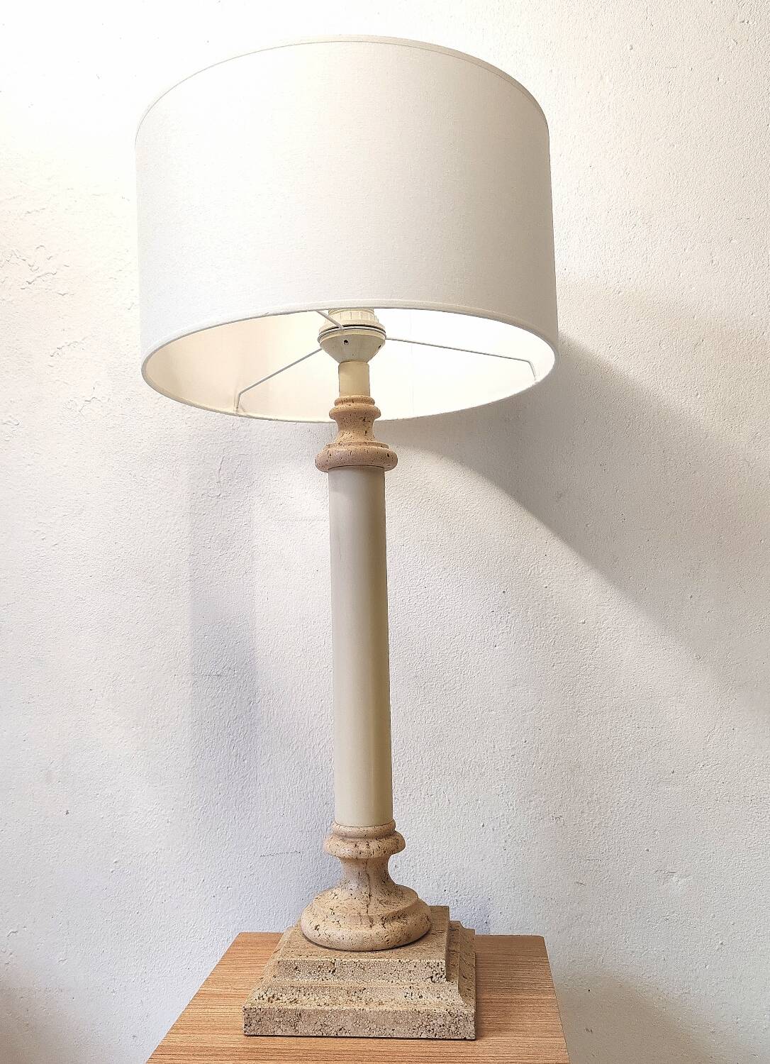 Empire style column lamp in travertine