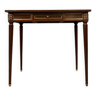 Bureau parisien style Louis XVI en acajou et bronzes dorés