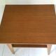 Guéridon pieds compas 1950 en bois clair, desserte, table d'appoint