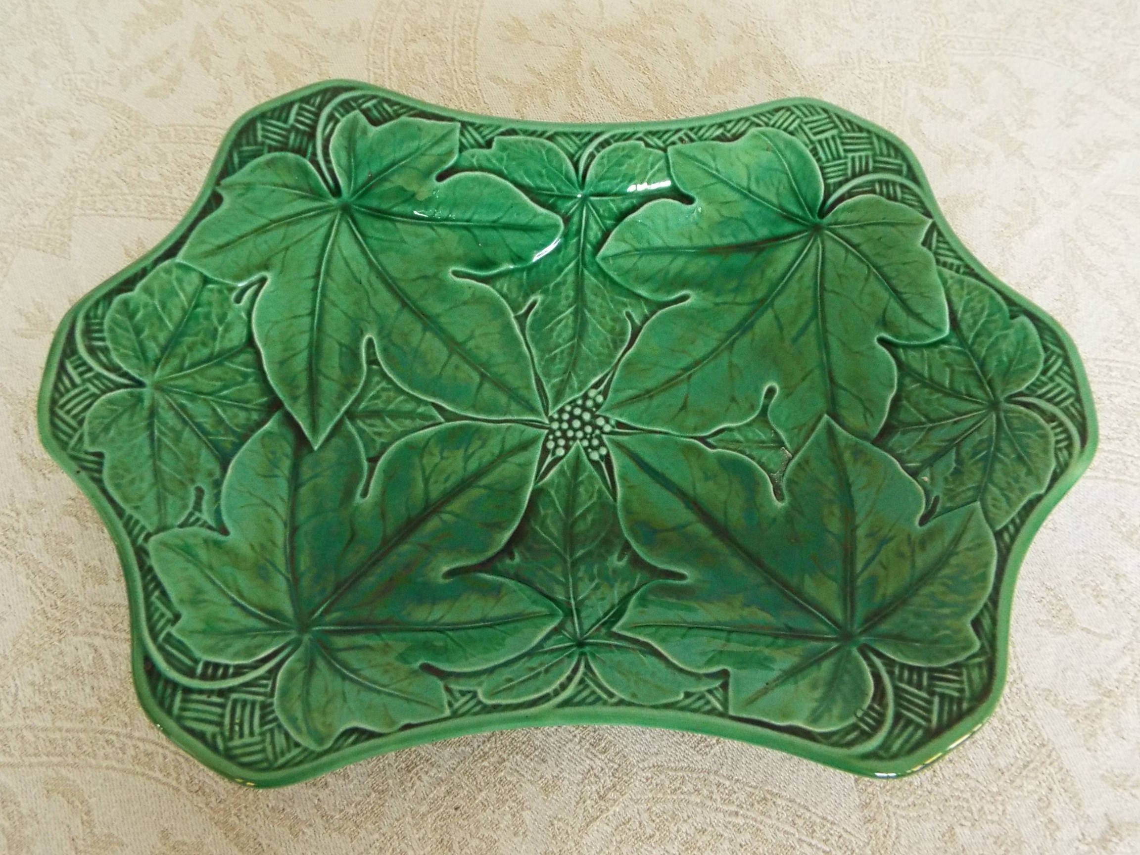 Wedgwood earthenware dish