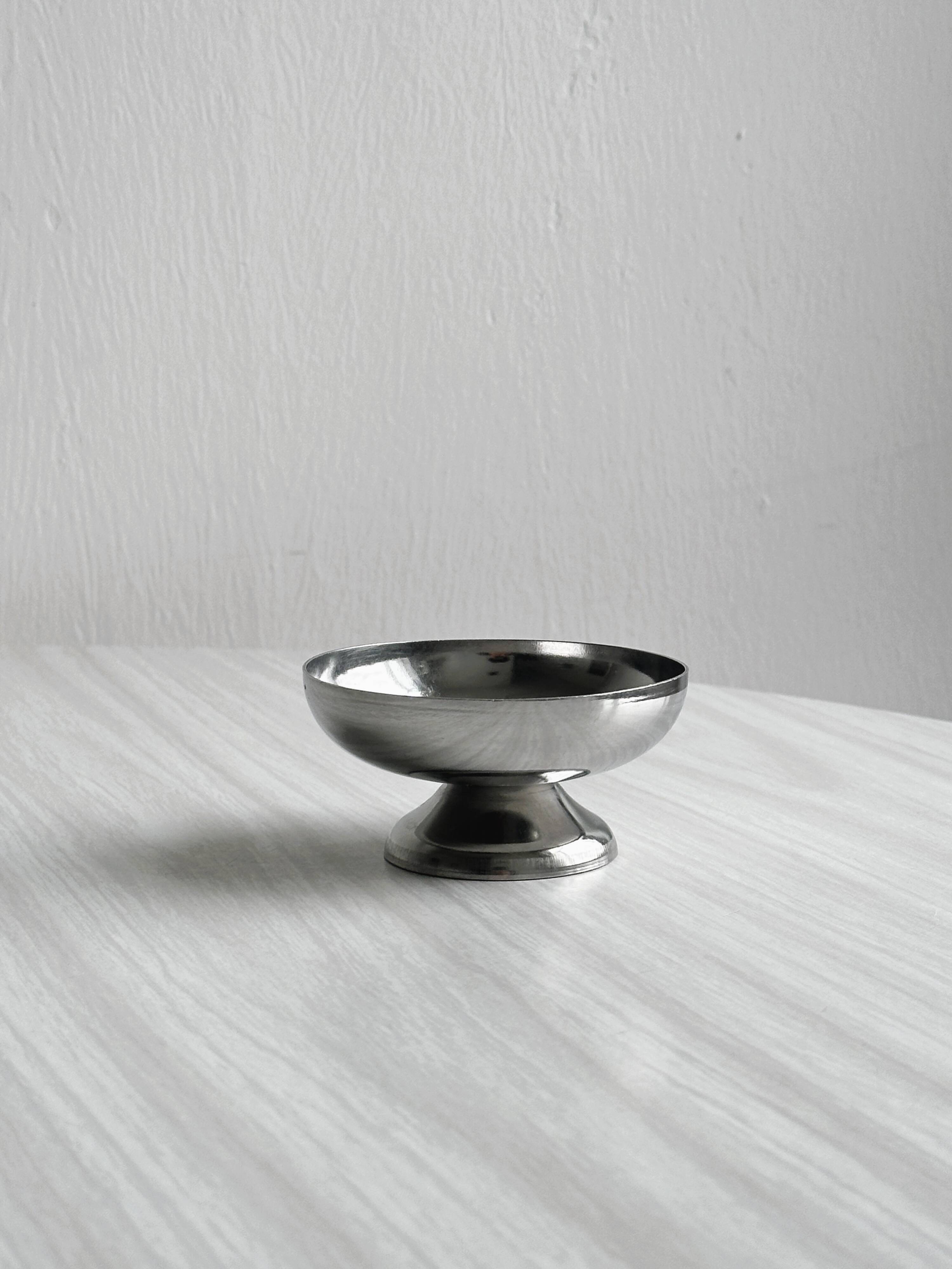 6 coupelles sur pied en inox style Letang Remy