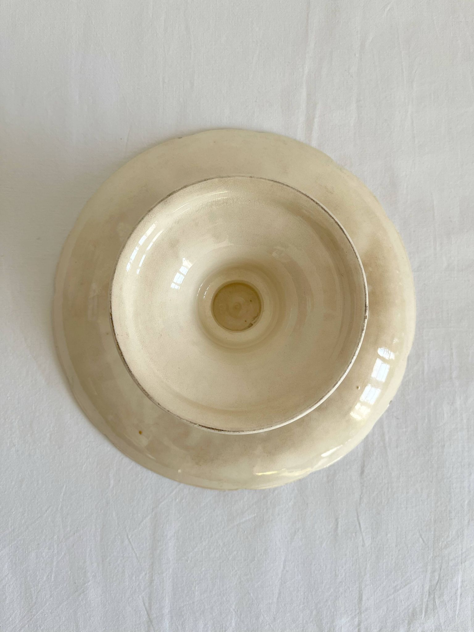 Antique compotier in slip decoration of chrysanthemums Onnaing late nineteenth
