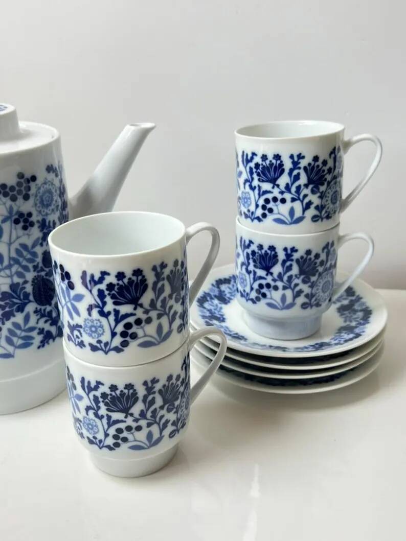 Vintage Melitta coffee service – White porcelain with blue flowers – 1970s – Made in Germany