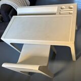 Ozoo desk by Marc Berthier