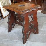 Paire anciens tabourets bois sculpté