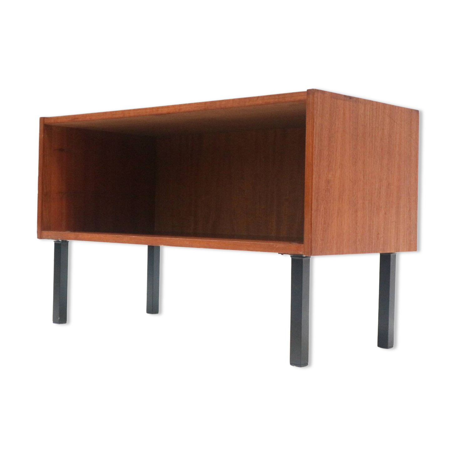 Vintage dresser/bedside table made in the 60s