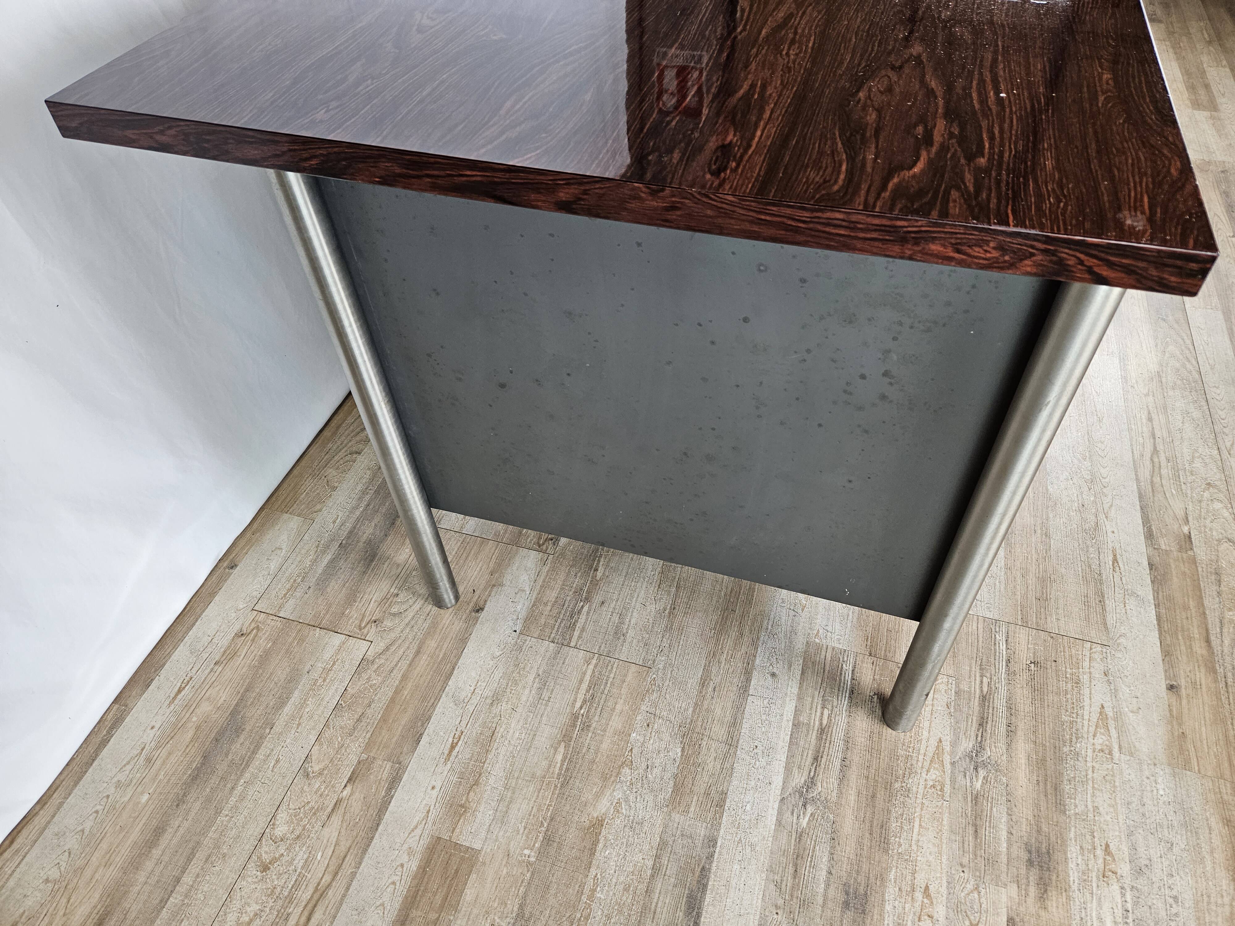 Bureau de direction avec plateau en stratifié palissandre par Mobiltecnica Torino