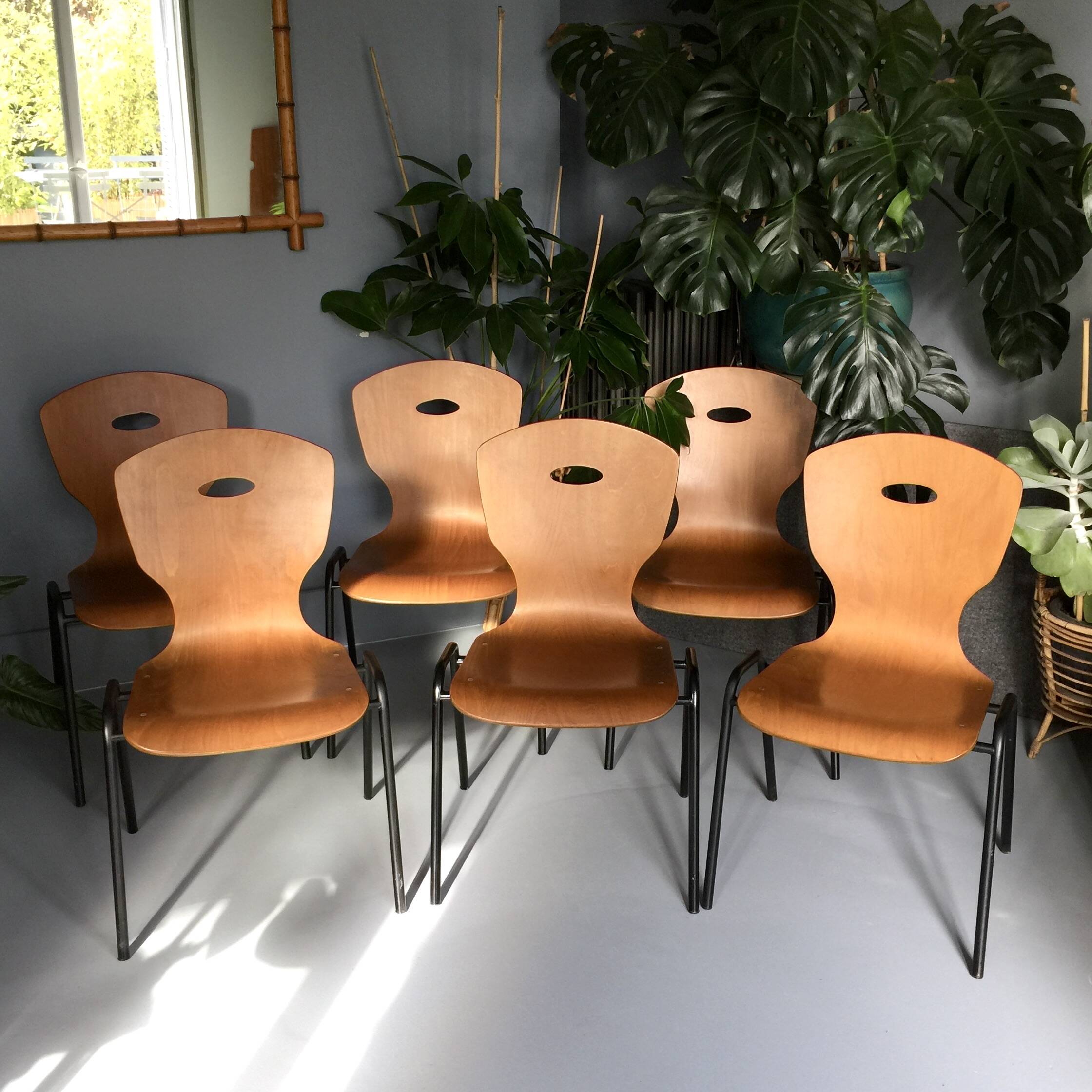 Set of 6 thermoformed wood and metal chairs