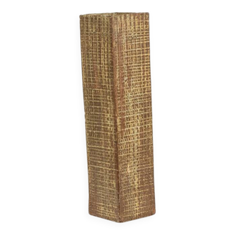 Brutalist stoneware vase with a floral decoration. Year 1977.