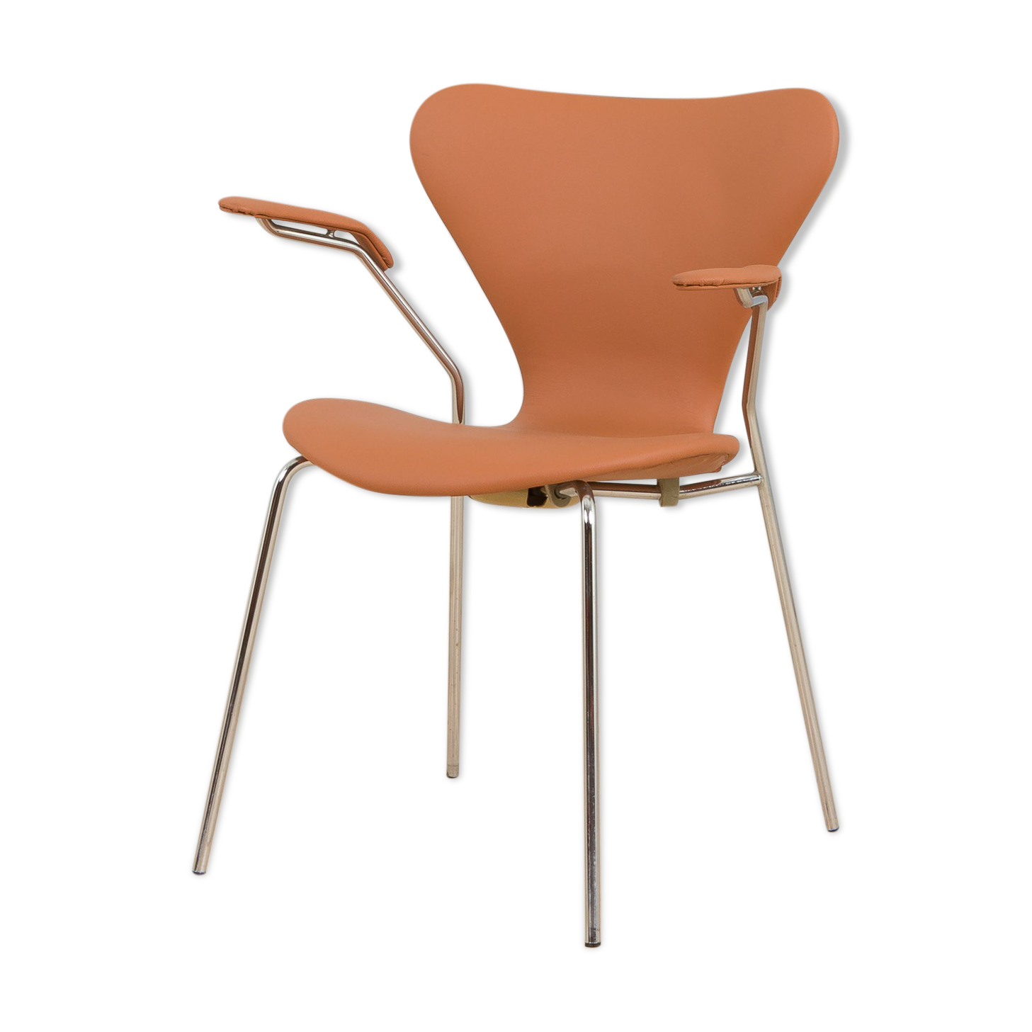 Series 7 chair model 3207 by Arne Jacobsen , Denmark 1980