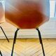 Chaise "Tonneau" de Pierre Guariche en cuir